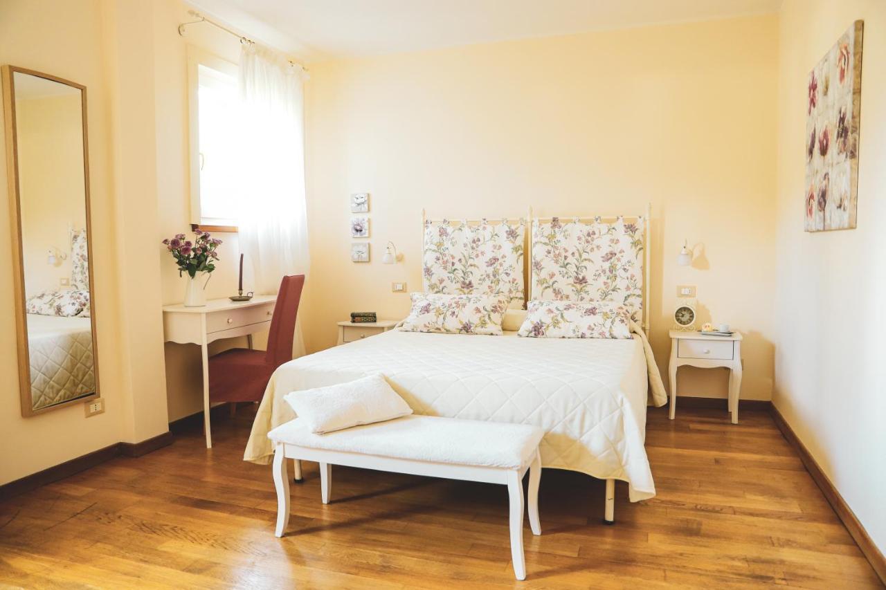 Ca Del Moro Resort & Spa Pontremoli Bagian luar foto