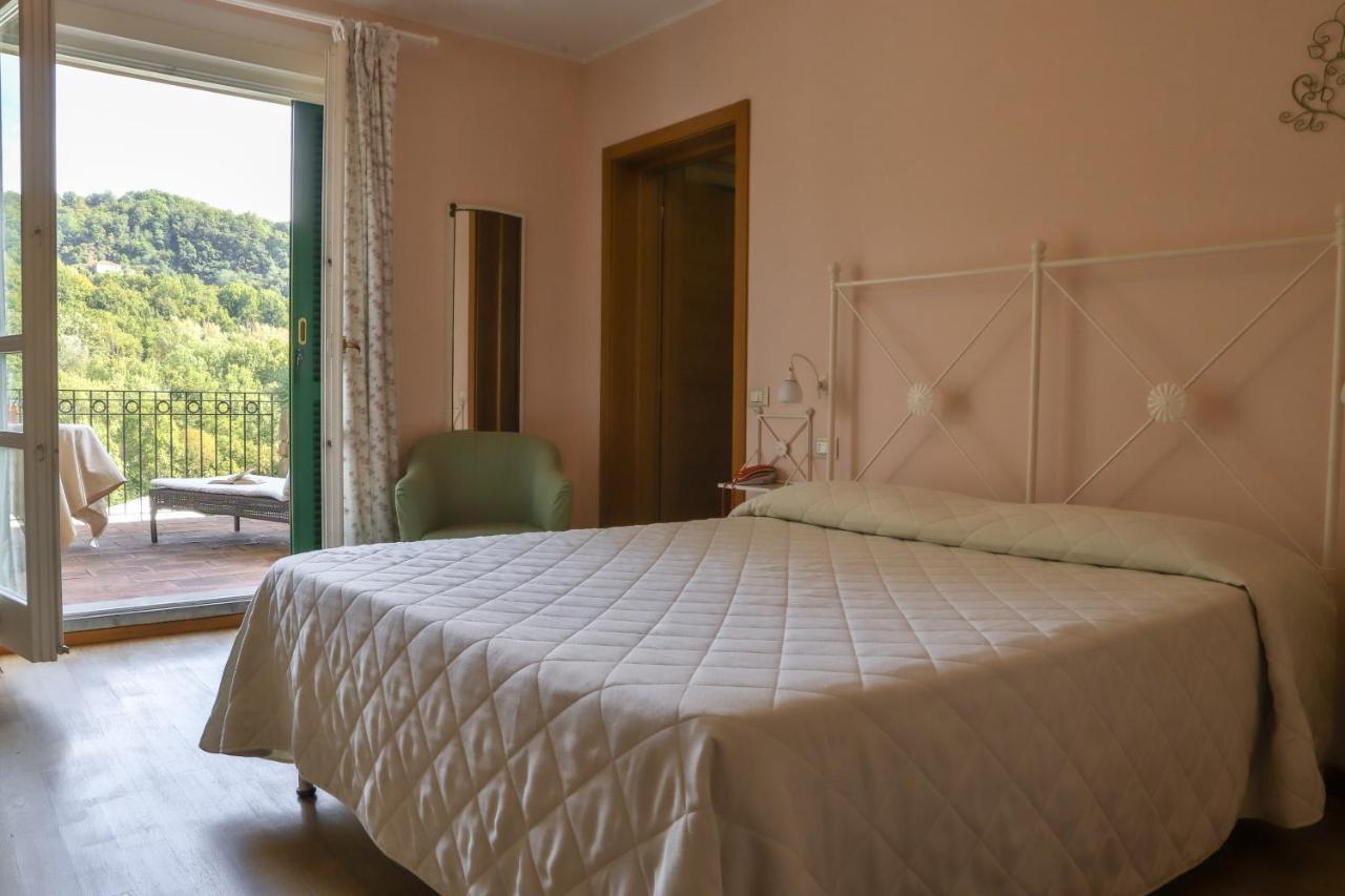 Ca Del Moro Resort & Spa Pontremoli Bagian luar foto