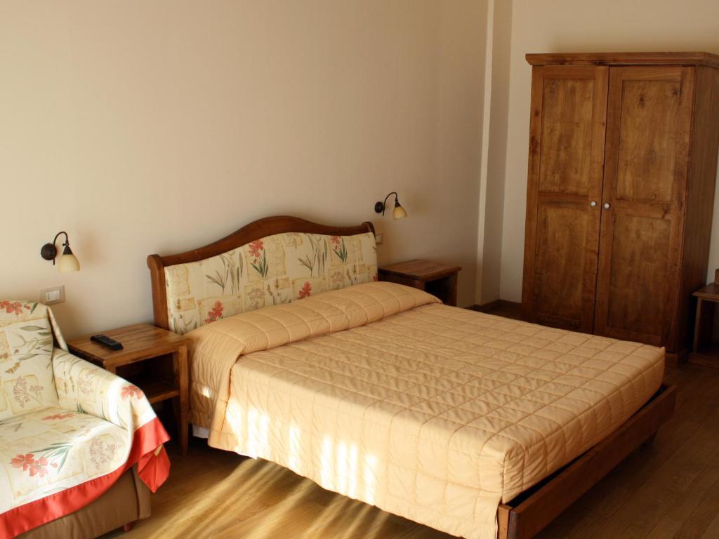 Ca Del Moro Resort & Spa Pontremoli Ruang foto