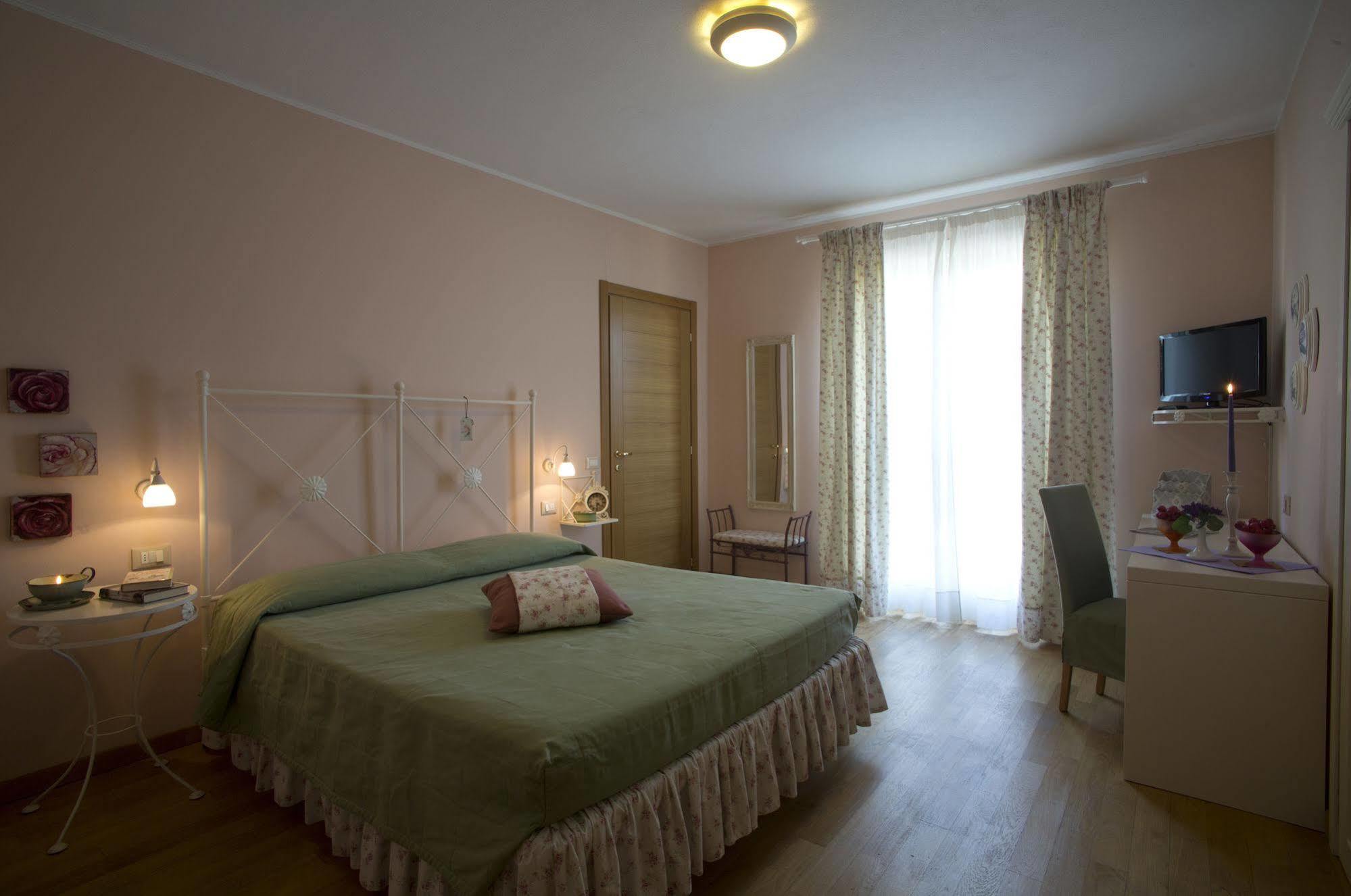 Ca Del Moro Resort & Spa Pontremoli Bagian luar foto