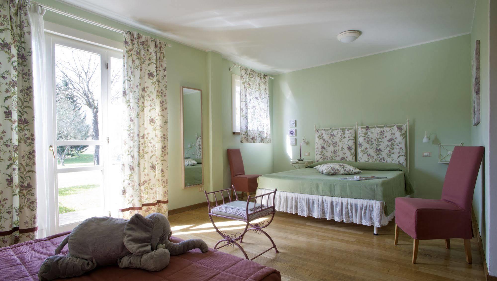 Ca Del Moro Resort & Spa Pontremoli Bagian luar foto